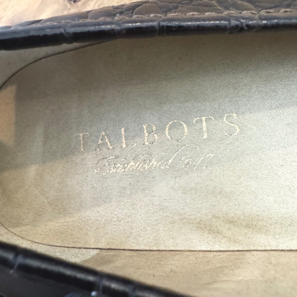 Talbots Women 9 Dark Brown Croc Embossed Leather Tassel Loafers Low Heel Shoes - Picture 12 of 14